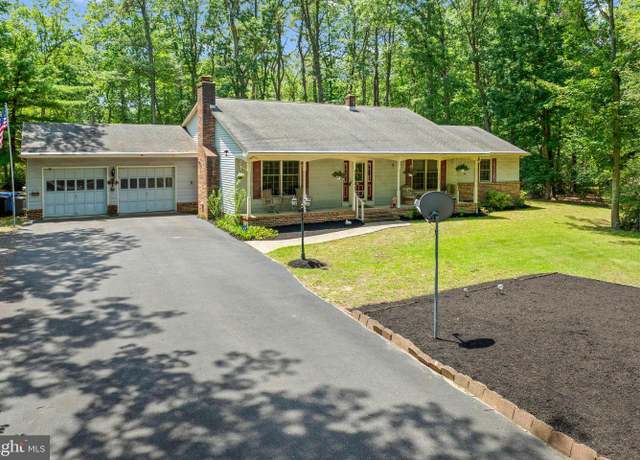 Property at 13 Mark Ln, Tabernacle, NJ 08088, 4 beds, 2 baths