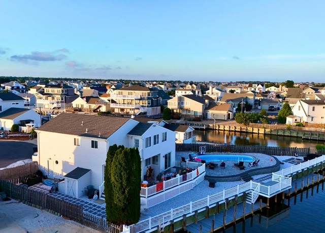 Property at 116 Clyde Ln, Manahawkin, NJ 08050, 4 beds, 2.5 baths