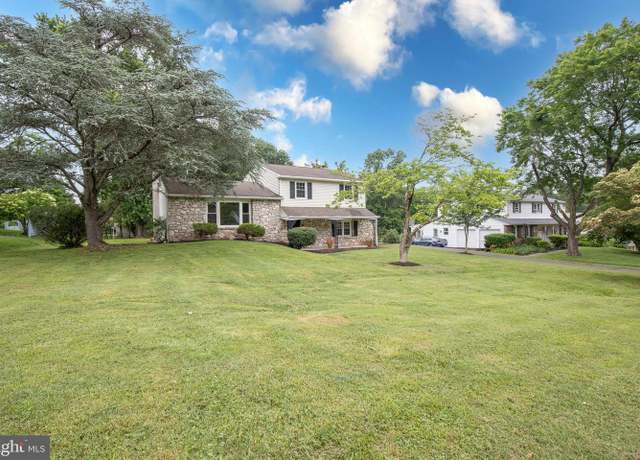Property at 123 Lehigh Dr, Richboro, PA 18954, 3 beds, 1.5 baths