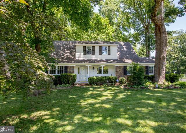 Property at 1213 Emma Ln, Warminster, PA 18974, 4 beds, 2.5 baths