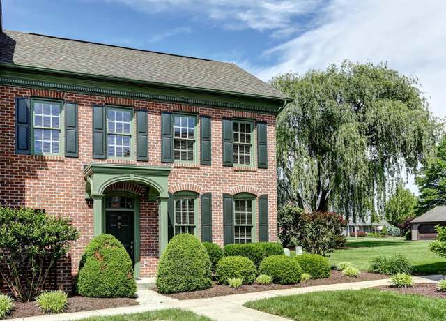 Property at 10 Devonshire Sq, Mechanicsburg, PA 17050, 3 beds, 2.5 baths