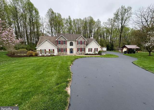 Property at 684 Highspire Rd, Glenmoore, PA 19343, 5 beds, 4.5 baths