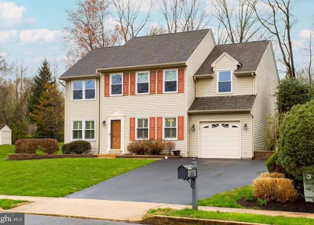 Property at 4304 Riders Ln, Upper Chichester, PA 19061, 4 beds, 2.5 baths
