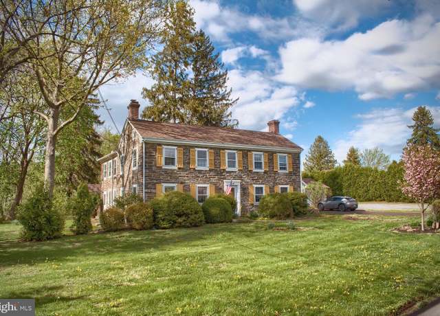 Property at 1025 Bloom Rd, Danville, PA 17821, 4 beds, 2.5 baths