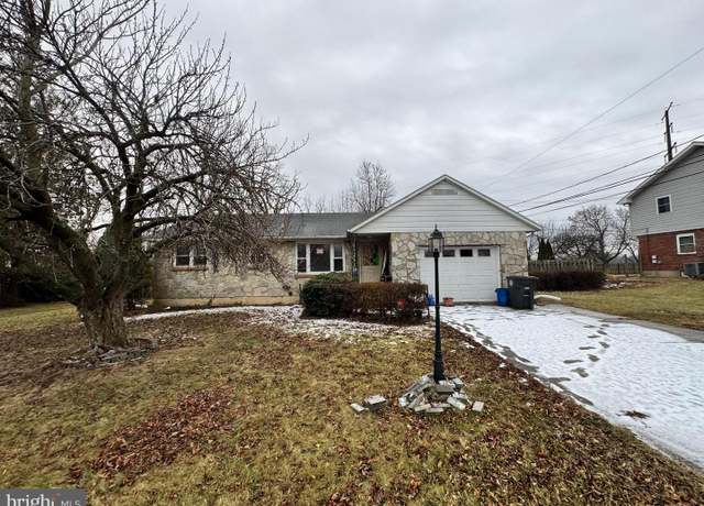 Property at 1225 Brentwood Ave, Bethlehem, PA 18017, 3 beds, 1 bath