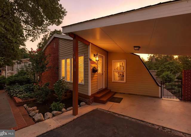 Property at 5511 Gwyn Pl, Alexandria, VA 22312, 3 beds, 2 baths