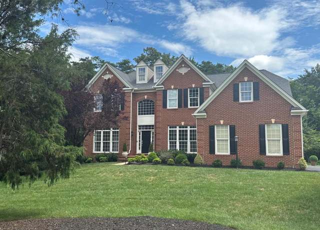 Property at 42346 Ponderosa Dr, Chantilly, VA 20152, 5 beds, 4.5 baths