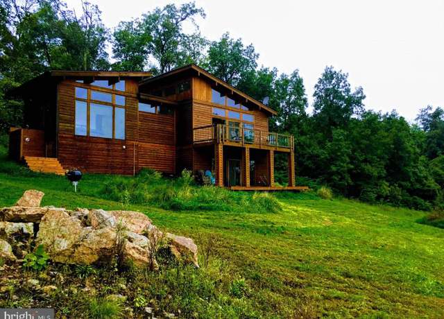 Property at 2611 Radio Tower Rd, Martinsburg, WV 25403, 4 beds, 3 baths