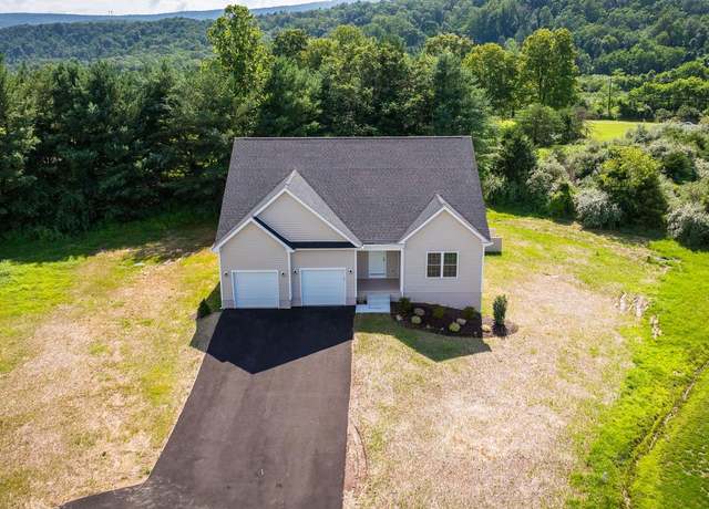 Property at 40 Mdg, Berkeley Springs, WV 25411, 3 beds, 2 baths