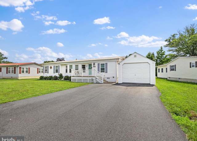 Property at 32808 Circle Dr, Millsboro, DE 19966, 3 beds, 2 baths