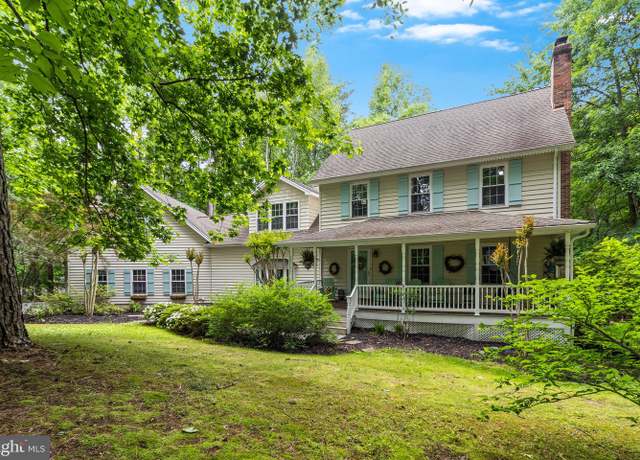 Property at 7001 Locust Ct, Owings, MD 20736, 5 beds, 4 baths