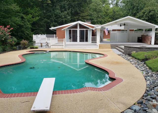 Property at 15101 Poplar Hill Rd, Accokeek, MD 20607, 4 beds, 4.5 baths