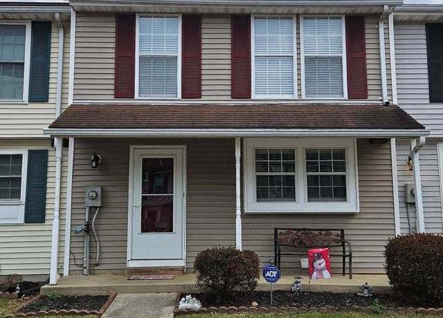 Property at 216 Lily Ct, Hagerstown, MD 21740, 2 beds, 2.5 baths