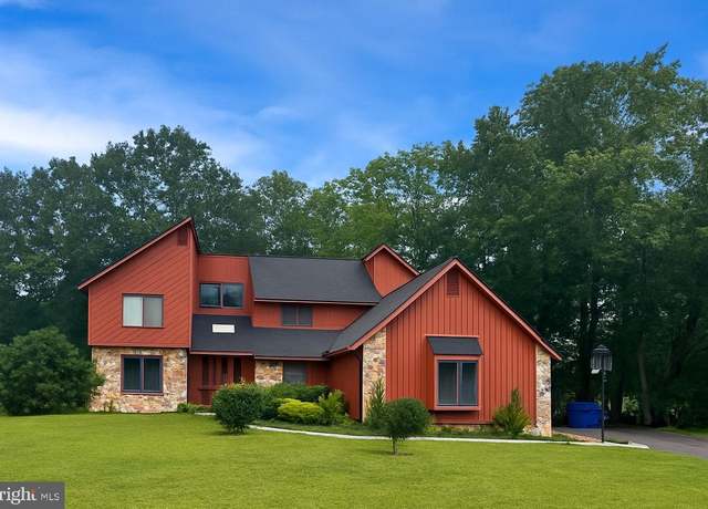 Property at 8 Kimberly Ct, Voorhees, NJ 08043, 4 beds, 3 baths