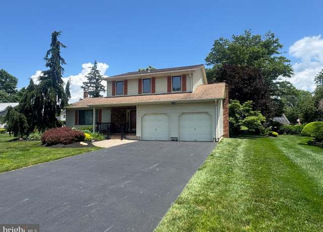 Property at 21 Stratton Dr, Hamilton, NJ 08690, 3 beds, 1.5 baths