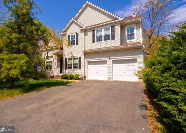 Property at 6 York Dr, Princeton, NJ 08540, 4 beds, 2.5 baths