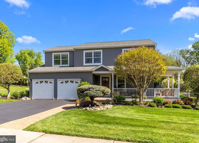 Property at 950 Paige Ct, Langhorne, PA 19053, 4 beds, 2.5 baths