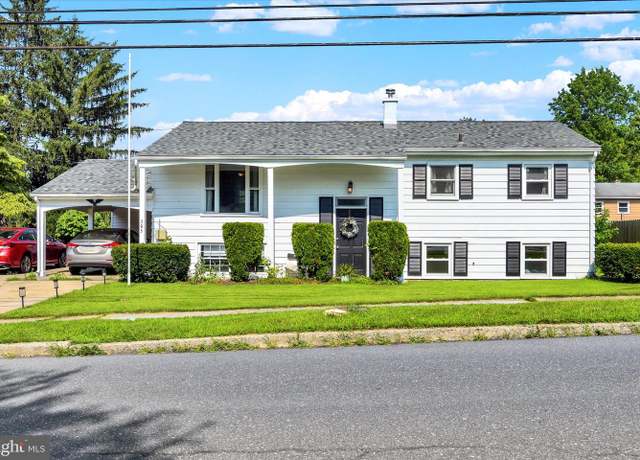 Property at 305 N 39th St, Harrisburg, PA 17109, 3 beds, 1.5 baths