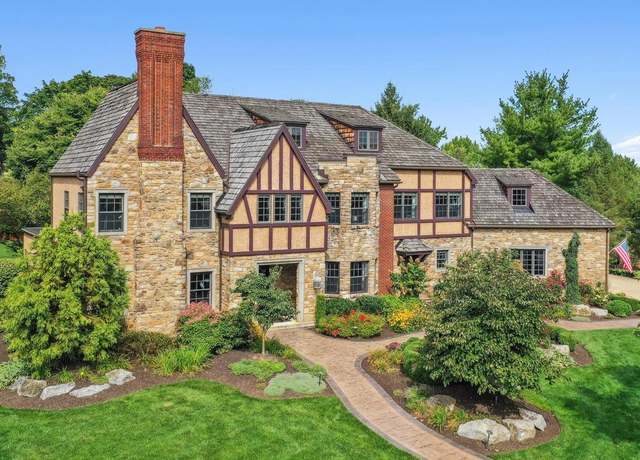 Property at 3060 Fairfield Dr, Allentown, PA 18103, 4 beds, 4.5 baths