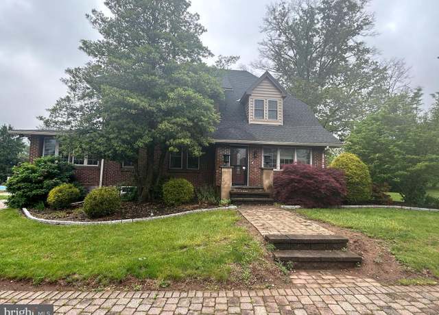 Property at 3232 Skippack Pike, Lansdale, PA 19446, 3 beds, 2.5 baths