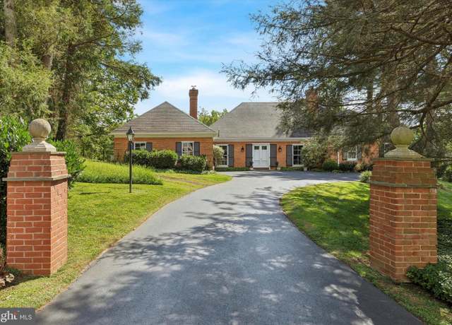 Property at 433 N Ithan Ave, Bryn Mawr, PA 19010, 4 beds, 3.5 baths