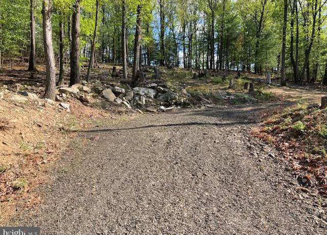 Property at 2464 Papoose Dr, Auburn, PA 17922