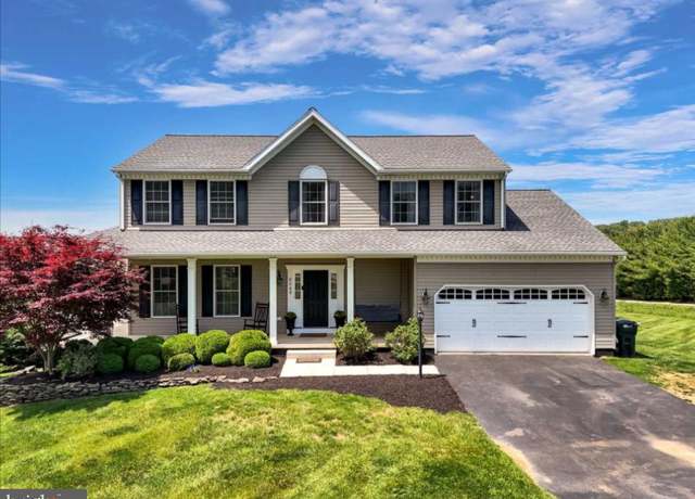 Property at 8069 Pleasant Valley Rd, Stewartstown, PA 17363, 4 beds, 2.5 baths