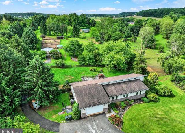 Property at 8292 Hickory Rd, Stewartstown, PA 17363, 3 beds, 2 baths
