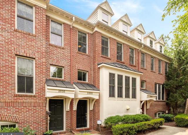 Property at 2660 S Kenmore Ct, Arlington, VA 22206, 3 beds, 3.5 baths