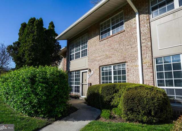 Property at 1953 Kennedy Dr, Mclean, VA 22102, 2 beds, 2.5 baths