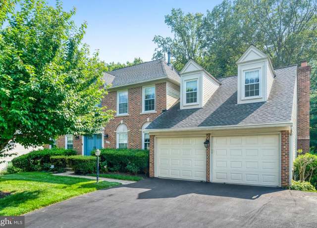 Property at 7832 Valleyfield Dr, Springfield, VA 22153, 5 beds, 3.5 baths
