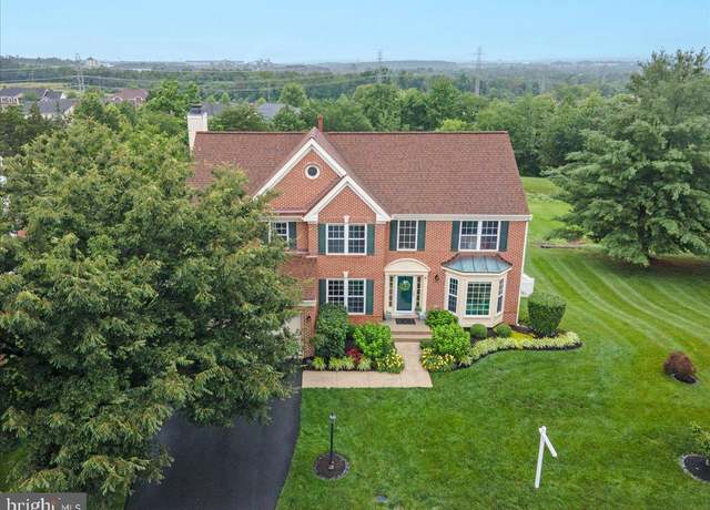 Property at 19955 Alexandras Grove Dr, Ashburn, VA 20147, 5 beds, 3.5 baths