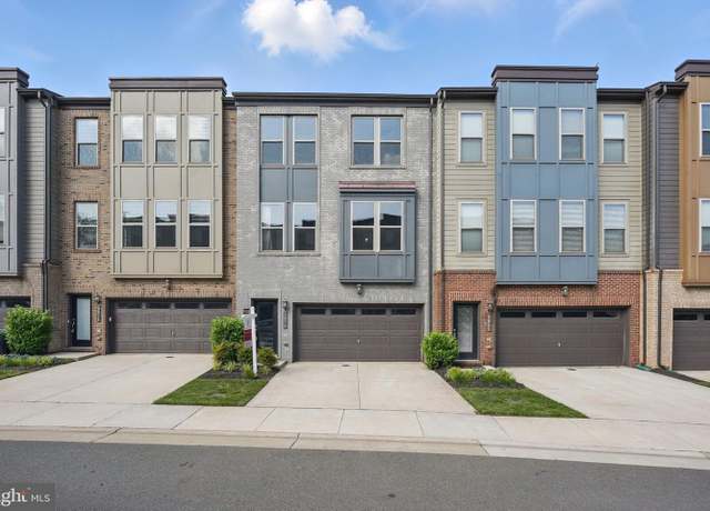 Property at 9870 Buchanan Loop, Manassas, VA 20110, 4 beds, 3.5 baths