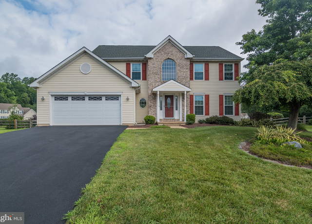 Property at 131 Ascot Ct, Bear, DE 19701, 4 beds, 3.5 baths