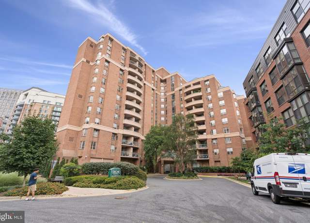 Property at 4808 Moorland Ln #204, Bethesda, MD 20814, 2 beds, 1 bath
