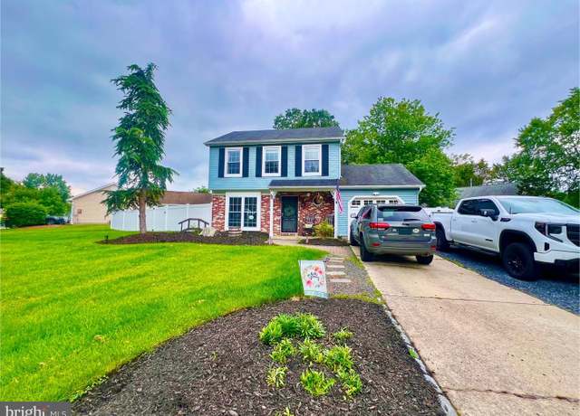Property at 23 Marsham Dr, Marlton, NJ 08053, 3 beds, 1.5 baths