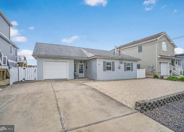Property at 13 Lake Superior, Little Egg Harbor Twp, NJ 08087, 2 beds, 1 bath
