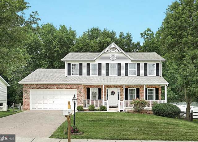 Property at 425 Lexington Way, Littlestown, PA 17340, 4 beds, 2.5 baths