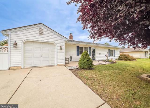 Property at 11 Palm Ln, Levittown, PA 19054, 4 beds, 1 bath