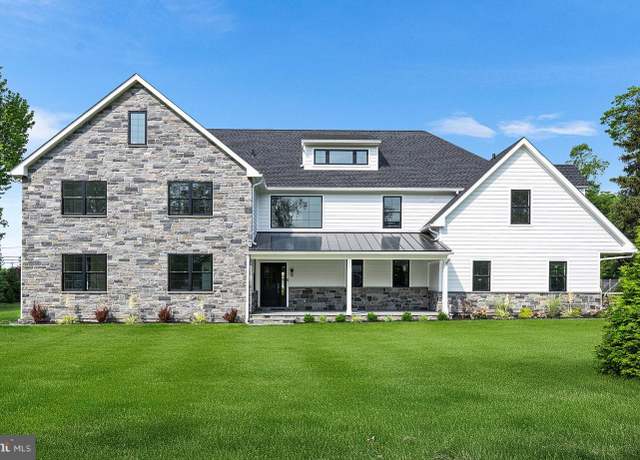 Property at 222 Hunters Ln, Wayne, PA 19087, 6 beds, 6.5 baths