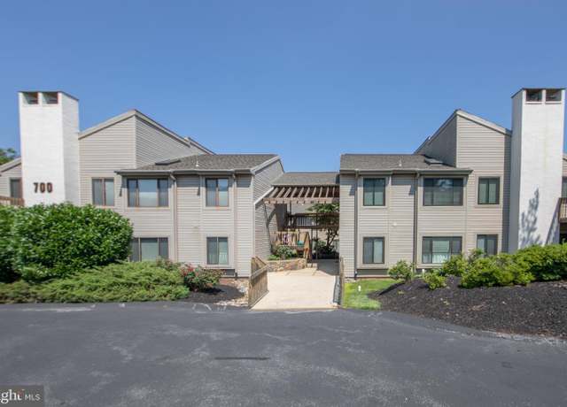 Property at 714 Pritchard Pl, Newtown Square, PA 19073, 2 beds, 2 baths