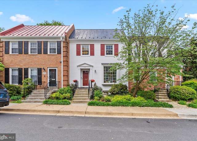 Property at 6757 Towne Lane Rd, Mclean, VA 22101, 4 beds, 3.5 baths