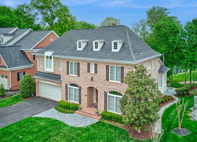 Property at 43410 Cloister Pl, Leesburg, VA 20176, 5 beds, 4.5 baths