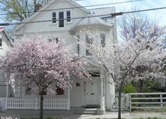 Property at 224 S Raleigh St, Martinsburg, WV 25401, 3 beds, 2 baths