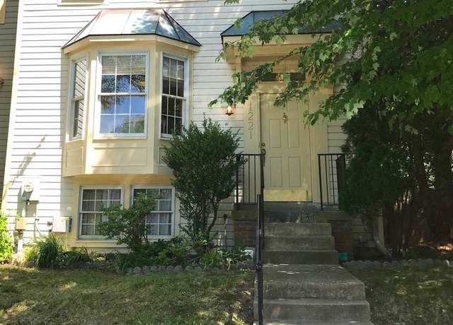 Property at 1221 Travis View Ct, Gaithersburg, MD 20879, 3 beds, 2.5 baths