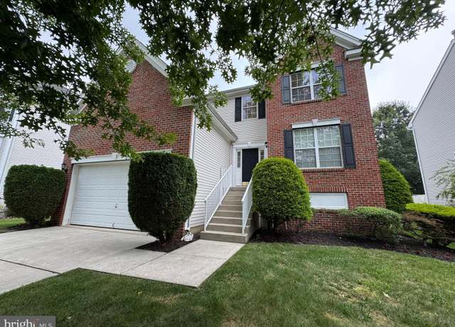 Property at 10 Grande Blvd, Delran, NJ 08075, 4 beds, 2.5 baths