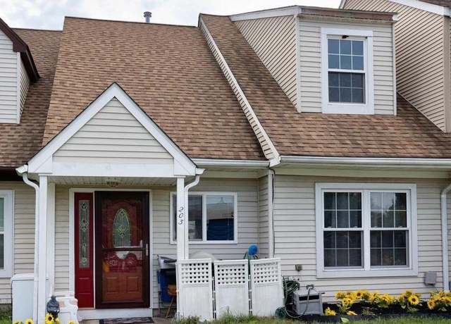 Property at 203 Poplar St, Turnersville, NJ 08012, 3 beds, 2 baths