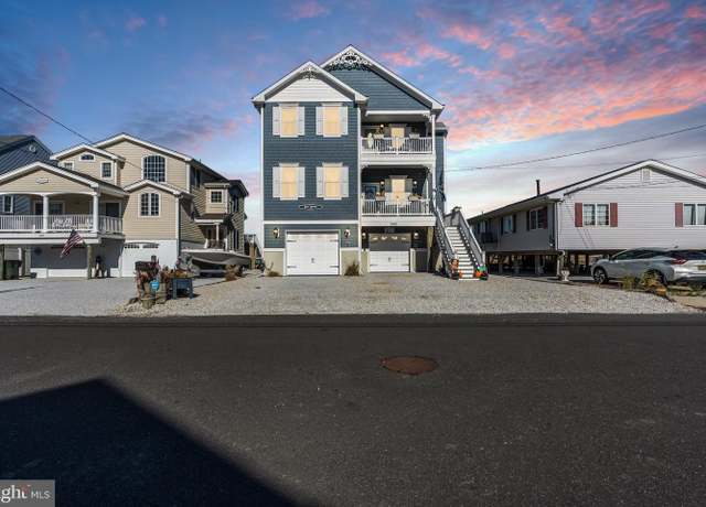 Property at 385 Kingfisher Rd, Tuckerton, NJ 08087, 4 beds, 3 baths