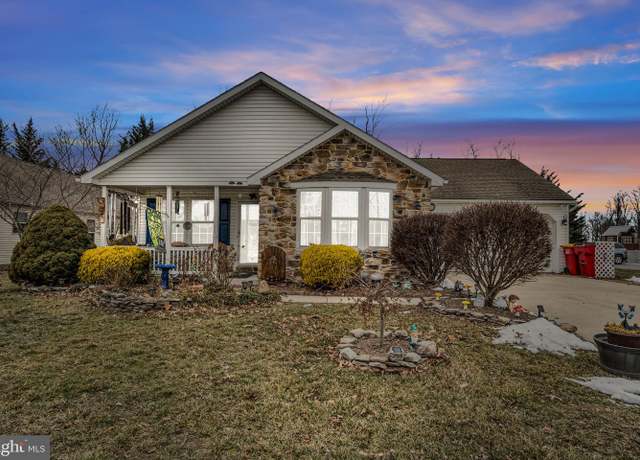 Property at 38 Lantern Ln, Shippensburg, PA 17257, 2 beds, 2 baths