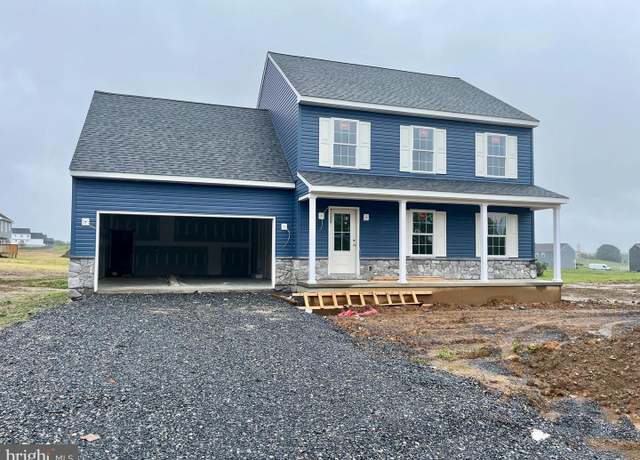 Property at 21 American Ave, Carlisle, PA 17013, 4 beds, 2.5 baths